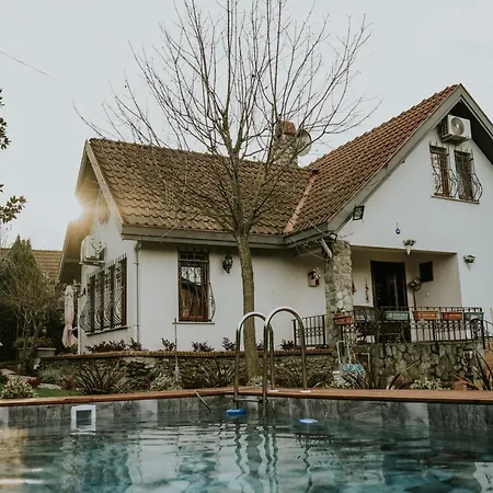 Base Kirkpinar Detached With Pool
