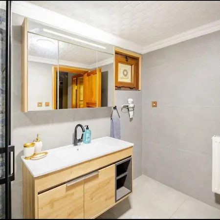 Base Kirkpinar Detached With Pool Sapanca