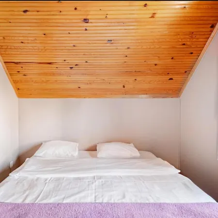 Base Kirkpinar Detached With Pool